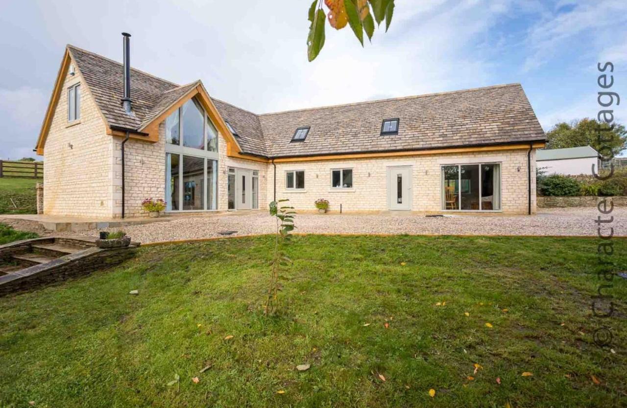 Villa Flynn'S Barn à Aylworth Extérieur photo